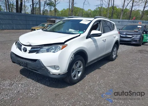 2014 Toyota Rav4 Xle z USA, uszkodzony, nr VIN 2T3RFREV4EW216919